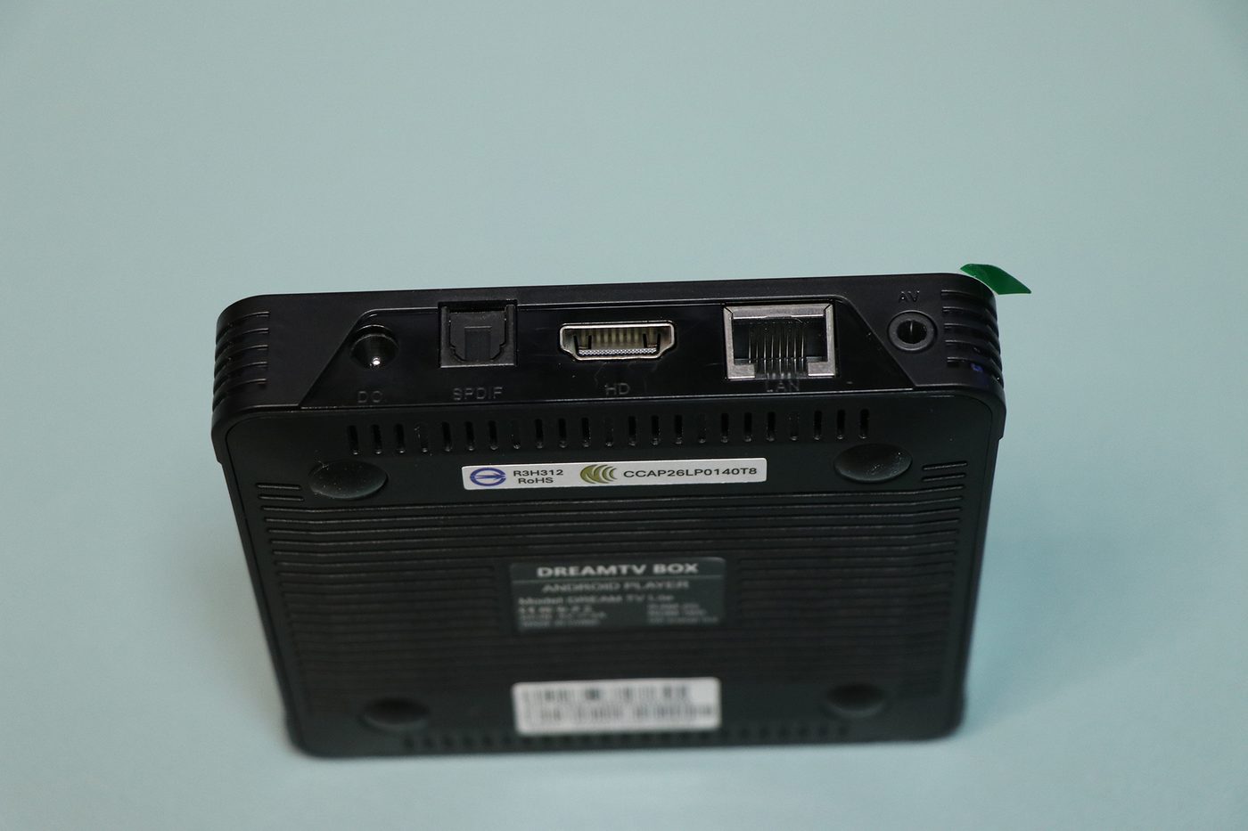 Dream TV Lite 開箱:背面電源、光纖、HDMI、網絡及 AV 接口